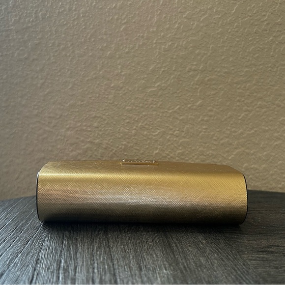 Kate Spade NY | Portable | Wireless | Bluetooth Speaker | Gold - Picture 9 of 15